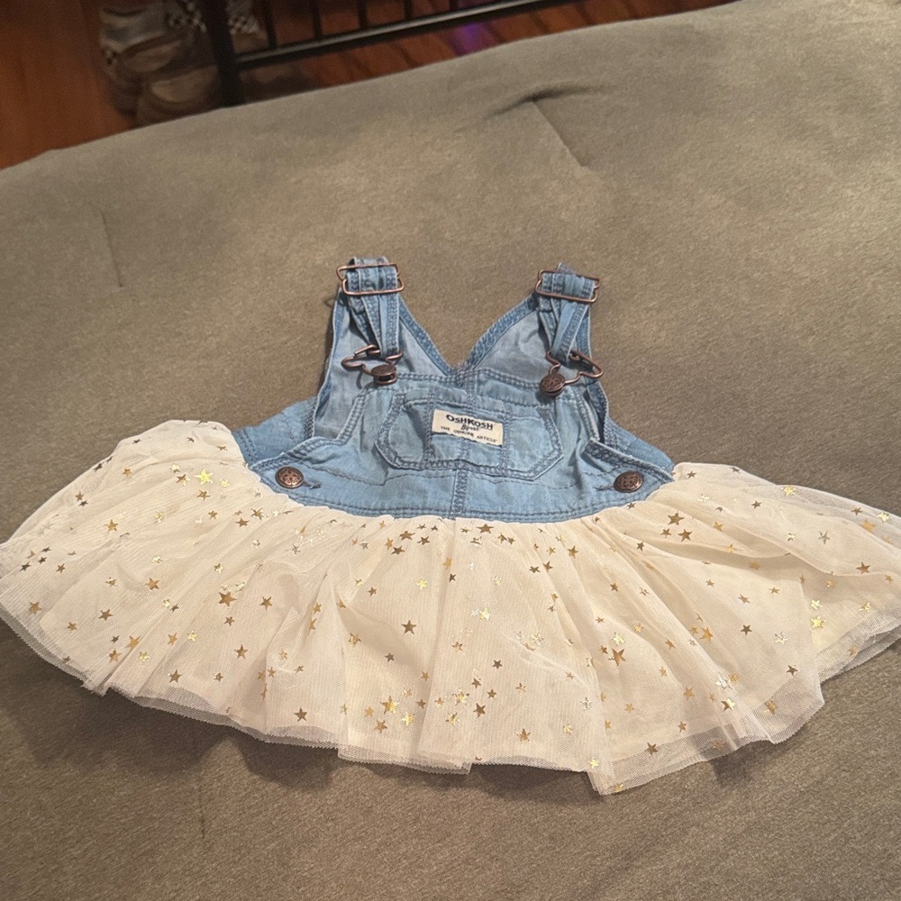 Osh kosh b’gosh overall tutu size 0-3 month sweat